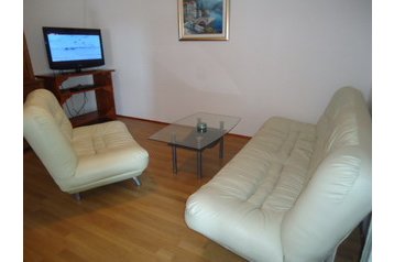 Kroatia Privát Okrug Gornji, Eksteriør